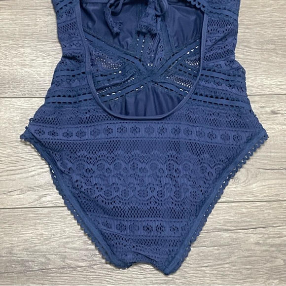 Becca by Rebecca Virture Women's Illusion HIgh Neck Swimsuit Navy Blue Sz M - Picture 7 of 9